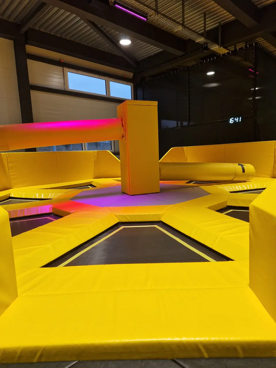 Cube Jump & Funpark