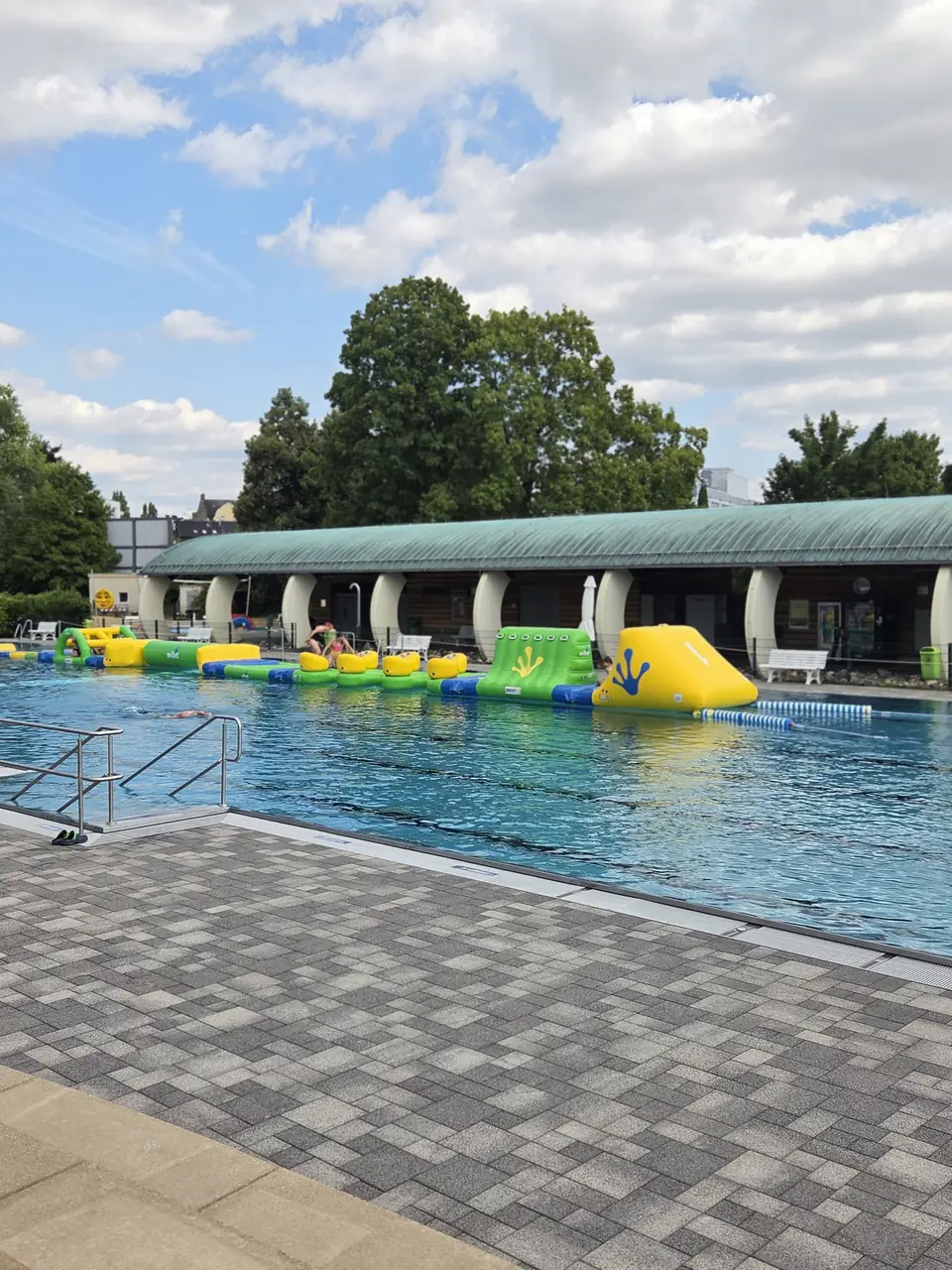 Deichwelle Neuwied, Freibad