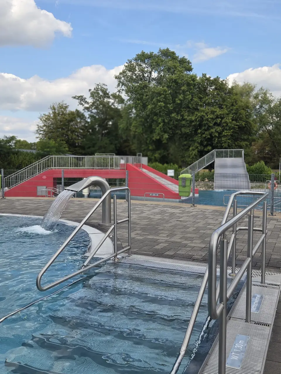 Deichwelle Neuwied, Freibad