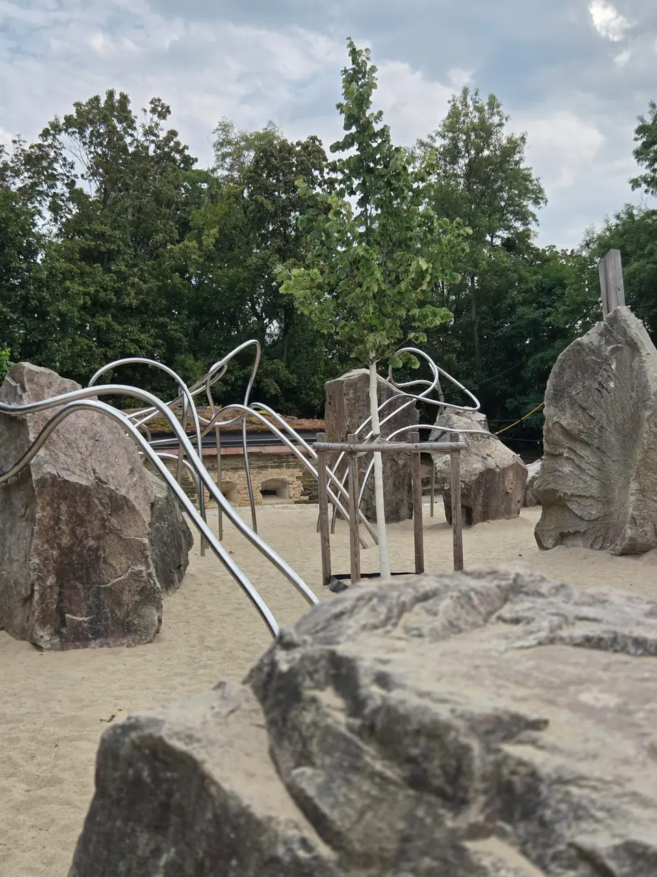 Kletterspielplatz Bleidenberg - Festungsspielplatz – Einblick 13